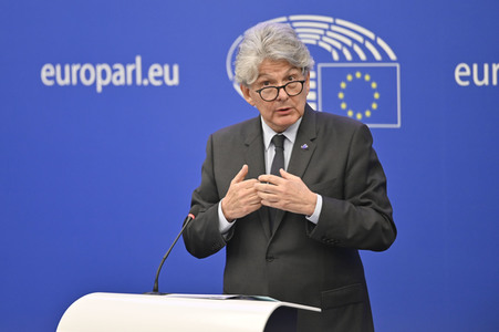 Pressekonferenz zum einheitlichen Ladegerät im EU-Parlament in Straßburg