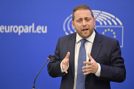 Pressekonferenz zum einheitlichen Ladegerät im EU-Parlament in Straßburg