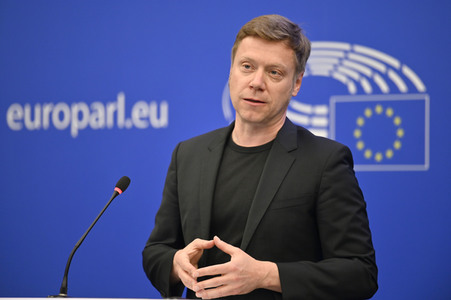 Pressebriefing der Fraktion Die Linke im EU-Parlament in Straßburg