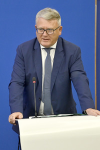 Pressekonferenz zum Mindestlohn im EU-Parlament in Straßburg