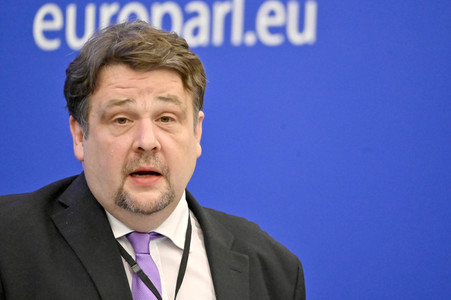 Pressekonferenz zum Mindestlohn im EU-Parlament in Straßburg