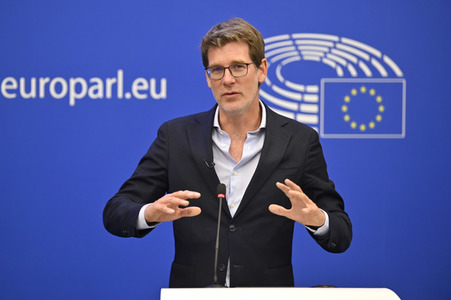 Pressebriefing der Fraktion Renew Europe im EU-Parlament in Straßburg