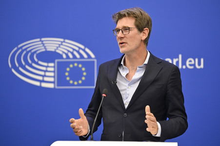 Pressebriefing der Fraktion Renew Europe im EU-Parlament in Straßburg