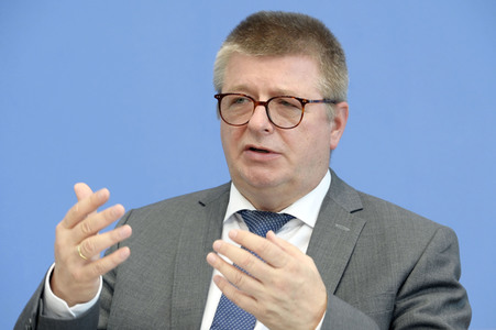 Bundespressekonferenz Vorstellung des Verfassungsschutzberichts 2021 in Berlin