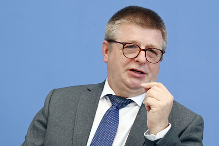 Bundespressekonferenz Vorstellung des Verfassungsschutzberichts 2021 in Berlin