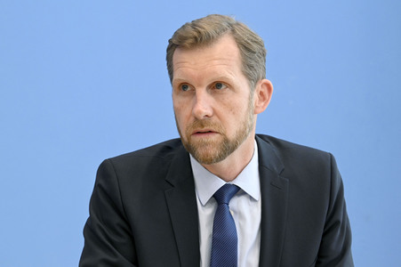 Bundespressekonferenz Vorbereitung auf Herbst/Winter 2022/23 in Berlin