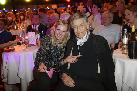 Jubiläumsfest 30 Jahre Bar jeder Vernunft und 20 Jahre Tipi am Kanzleramt in Berlin