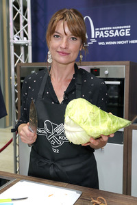 Stars kochen für den Guten Zweck - Charity-Koch-Challenge in Hamburg