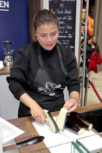 Stars kochen für den Guten Zweck - Charity-Koch-Challenge in Hamburg