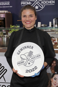 Stars kochen für den Guten Zweck - Charity-Koch-Challenge in Hamburg