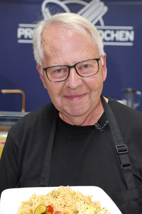 Stars kochen für den Guten Zweck - Charity-Koch-Challenge in Hamburg
