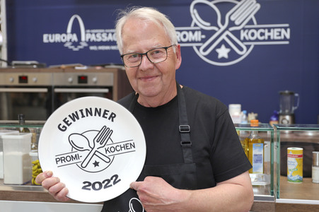 Stars kochen für den Guten Zweck - Charity-Koch-Challenge in Hamburg