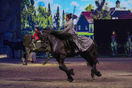 Pferdeshow 'Cavalluna - Die Legende der Wüste' in Erfurt