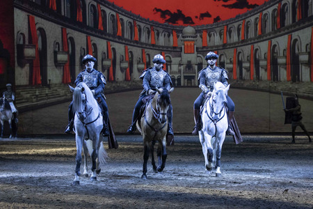 Pferdeshow 'Cavalluna - Die Legende der Wüste' in Erfurt
