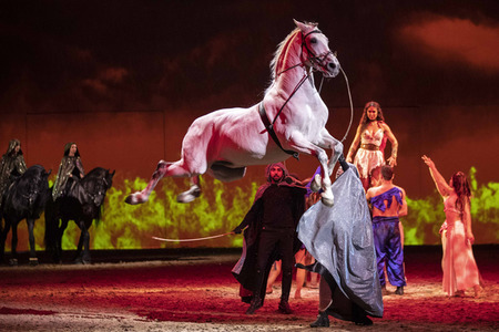 Pferdeshow 'Cavalluna - Die Legende der Wüste' in Erfurt