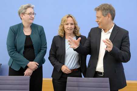 Bundespressekonferenz Gesetzesentwürfe in Berlin
