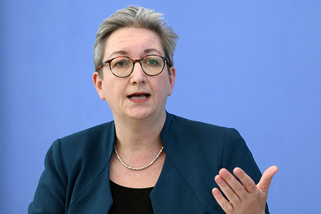 Bundespressekonferenz Gesetzesentwürfe in Berlin