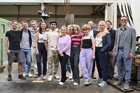 Settermin 'Unsere wunderbaren Jahre' in Mönchengladbach