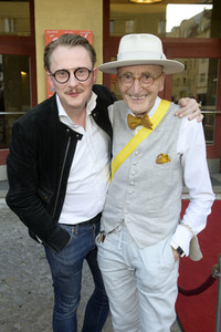 Filmpremiere 'Stand Up! Was bleibt, wenn alles weg ist' in Berlin