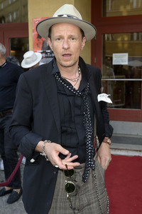 Filmpremiere 'Stand Up! Was bleibt, wenn alles weg ist' in Berlin