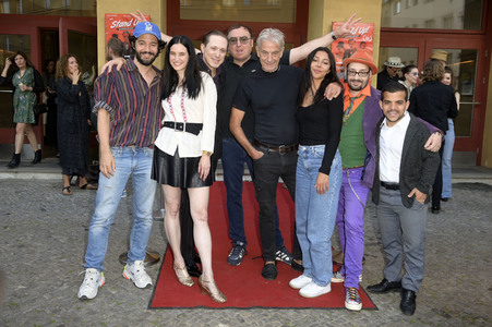 Filmpremiere 'Stand Up! Was bleibt, wenn alles weg ist' in Berlin