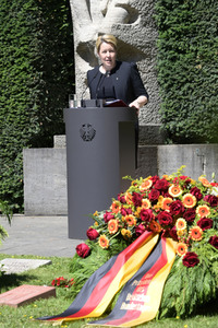 Gedenkveranstaltung der Bundesregierung zum 69. Jahrestag der Volkserhebung in Berlin