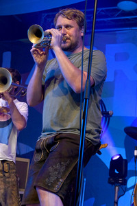 Konzert von LaBrassBanda in Eggenfelden