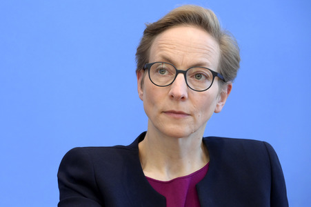 Bundespressekonferenz Friedensgutachten 2022 in Berlin