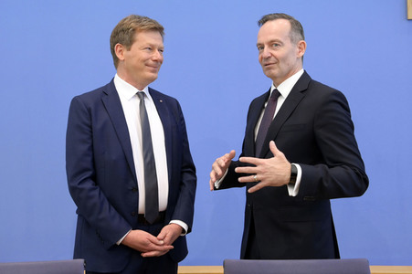 Bundespressekonferenz Zukunft der DB und der Schiene in Berlin