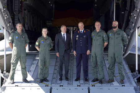 ILA-Eröffnung mit Bundeskanzler Scholz und anschließendem Rundgang in Berlin
