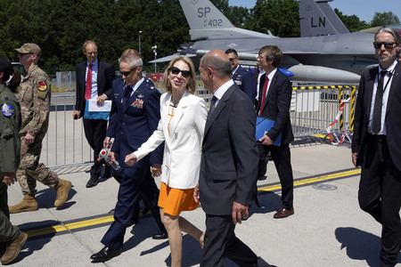 ILA-Eröffnung mit Bundeskanzler Scholz und anschließendem Rundgang in Berlin