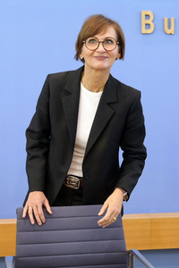Bundespressekonferenz Veröffentlichung des nationalen Bildungsberichts 'Bildung in Deutschland 2022' in Berlin