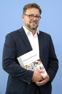 Bundespressekonferenz Veröffentlichung des nationalen Bildungsberichts 'Bildung in Deutschland 2022' in Berlin