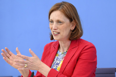 Bundespressekonferenz Veröffentlichung des nationalen Bildungsberichts 'Bildung in Deutschland 2022' in Berlin