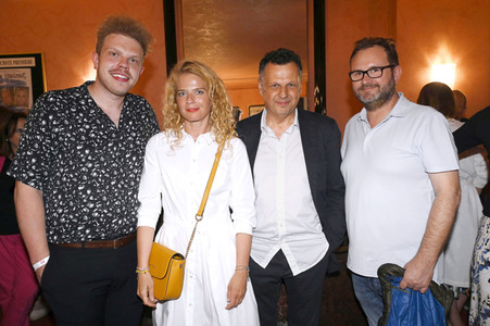 Theaterpremiere 'Extrawurst' in München