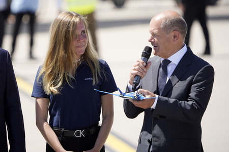 ILA-Eröffnung mit Bundeskanzler Scholz und anschließendem Rundgang in Berlin