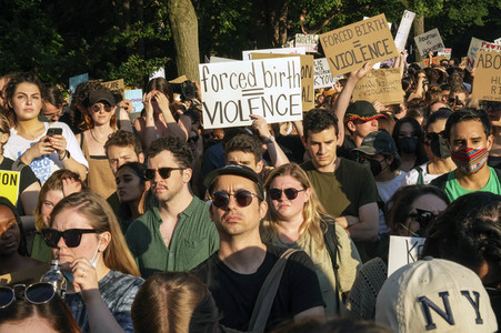 Protest gegen die Entscheidung der Supreme Courts gegen das Abtreibungsrecht in New York