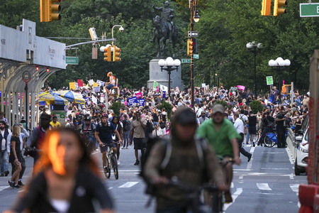 Protest gegen die Entscheidung der Supreme Courts gegen das Abtreibungsrecht in New York