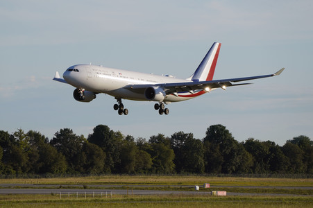 Ankunft von Präsident Macron in München
