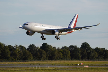 Ankunft von Präsident Macron in München