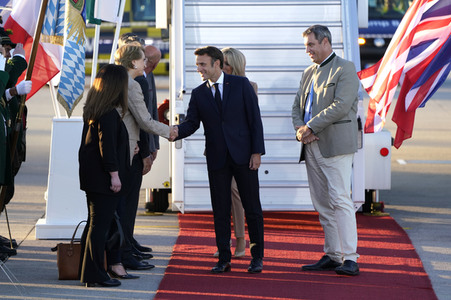 Ankunft von Präsident Macron in München