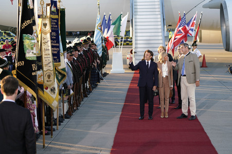 Ankunft von Präsident Macron in München