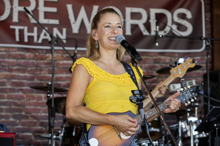 Konzert von More Than Words in Walddorf