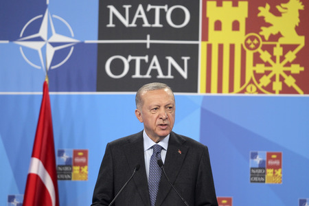 Pressekonferenz mit Recep Tayyip Erdoğan zum NATO Gipfel 2022 in Madrid