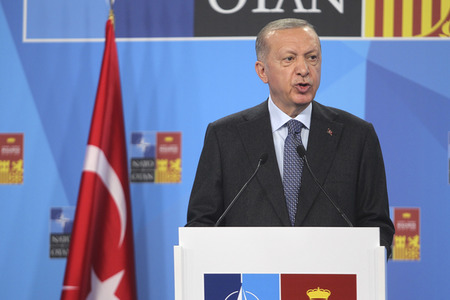 Pressekonferenz mit Recep Tayyip Erdoğan zum NATO Gipfel 2022 in Madrid