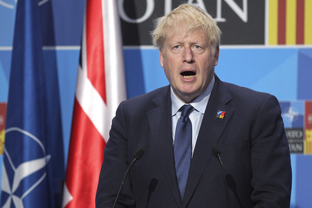 Pressekonferenz mit Boris Johnson zum NATO Gipfel 2022 in Madrid