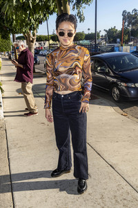 Emilia McCarthy und Terry Hu unterwegs in West Hollywood