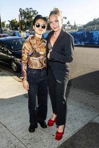 Emilia McCarthy und Terry Hu unterwegs in West Hollywood