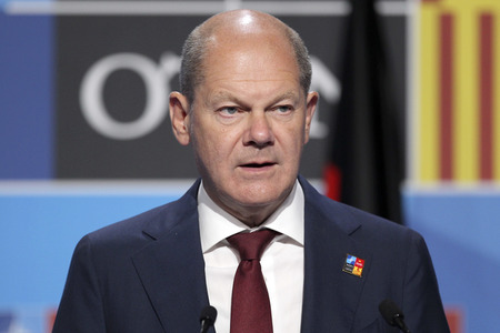 Pressekonferenz mit Olaf Scholz zum NATO Gipfel 2022 in Madrid