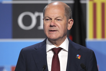 Pressekonferenz mit Olaf Scholz zum NATO Gipfel 2022 in Madrid
